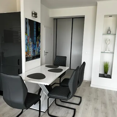 Apartment Zillion